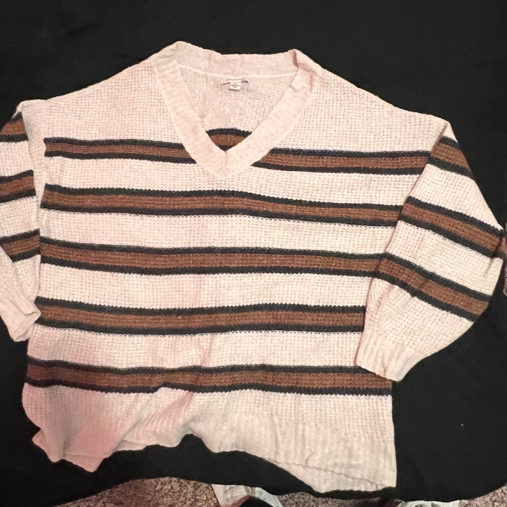 American eagle sweater worn one time